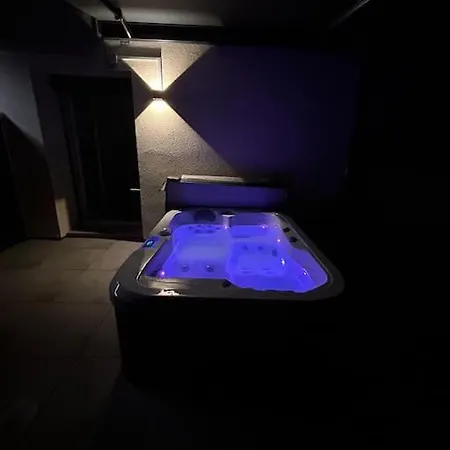 La Secrete Et Son Abrite Apartament Nancy