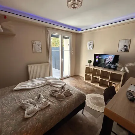 Apartment La Secrete Et Son Abrite