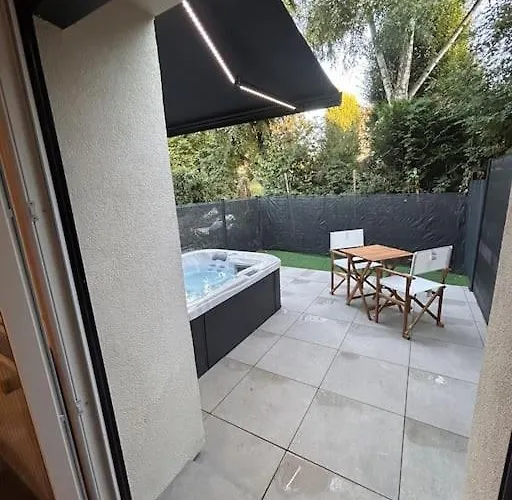 La Secrete Et Son Abrite